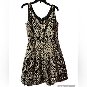 Romeo & Juliet Black & Gold Sleeveless Dress-L (See measurements)